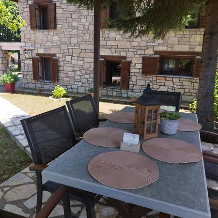 Cosy Lake House, Μια Ανάσα Πριν Τη Λίμνη Kalívia Eksteriør billede