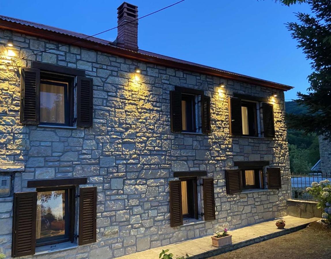 Cosy Lake House, Μια Ανάσα Πριν Τη Λίμνη Kalívia Eksteriør billede