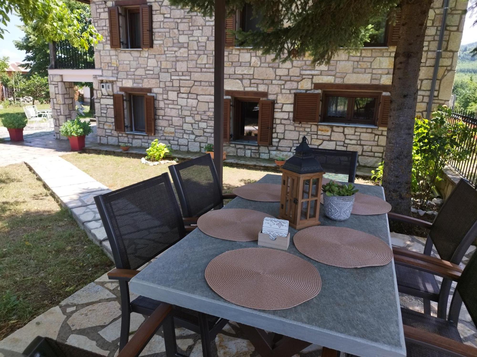 Cosy Lake House, Μια Ανάσα Πριν Τη Λίμνη Kalívia Eksteriør billede